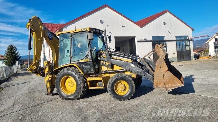 CAT 432D Terne