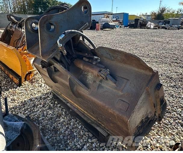 Komatsu PW160-7EO Retroescavatori