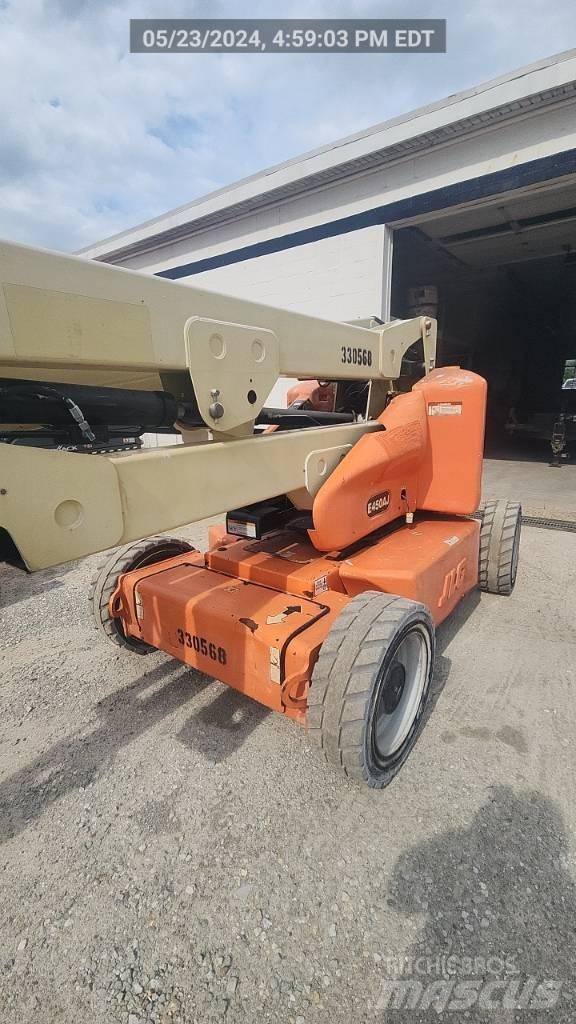 JLG E 450 AJ Piattaforme a braccio articolato