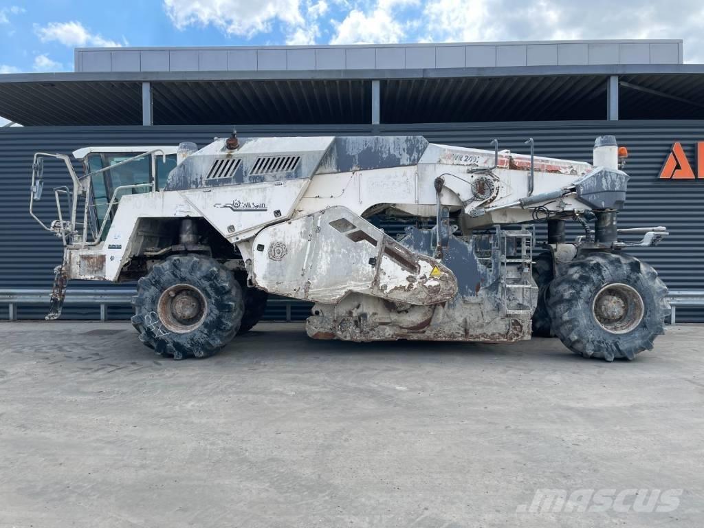 Wirtgen WR 240I Riciclatori d'asfalto