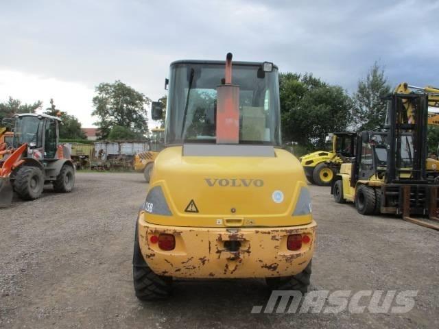 Volvo L 25 B Pale gommate
