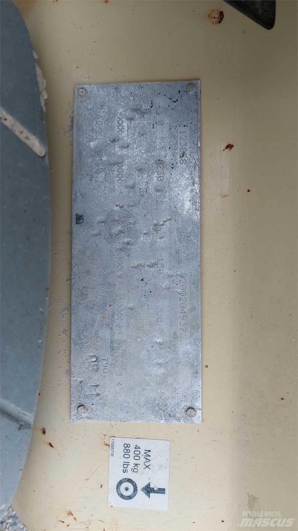 JLG 1230ES Piattaforme cingolate, Piattaforme a ragno e Montacarichi