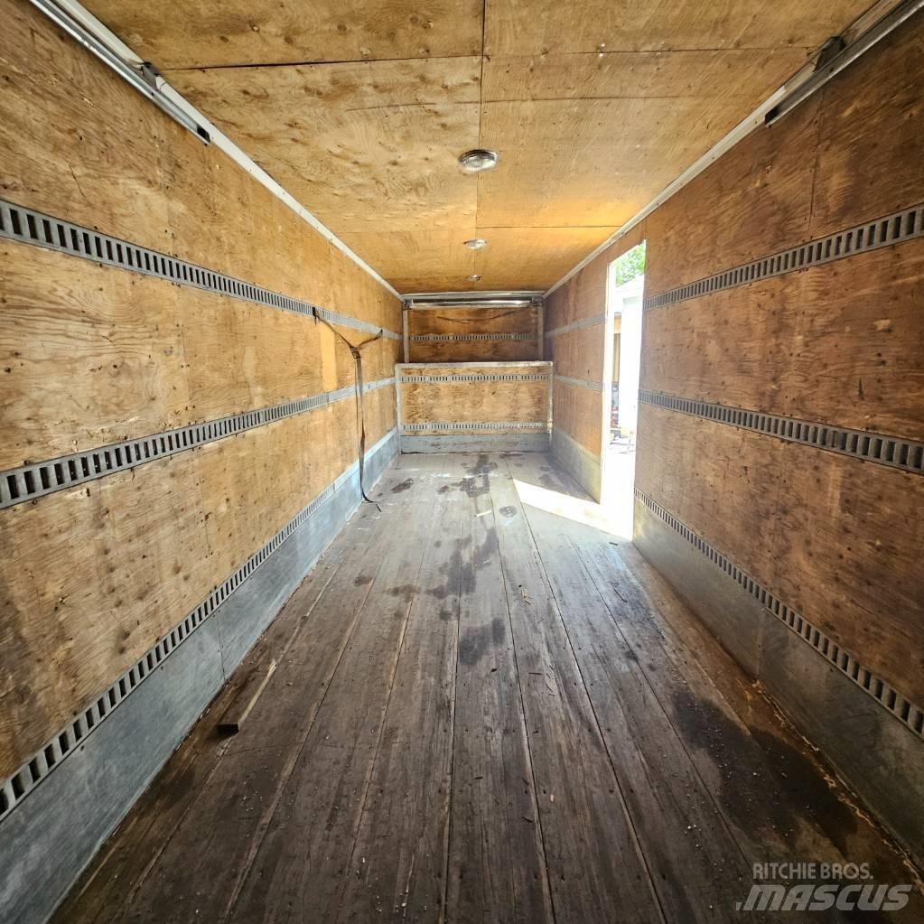 International 4400 Camion cassonati
