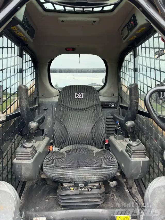 CAT 289 D3 Mini Pale Gommate