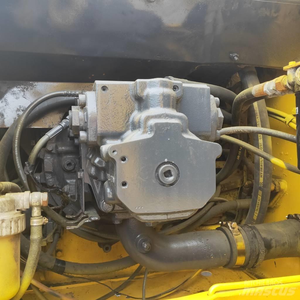 Komatsu PC200-7 Escavatori cingolati