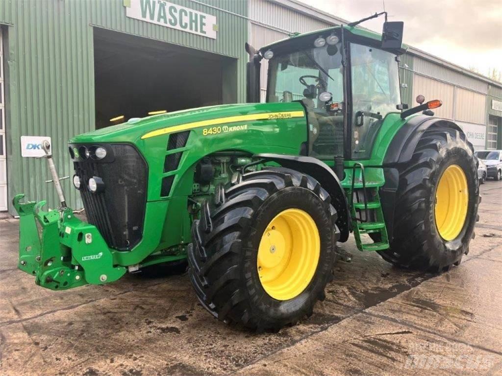 John Deere 8430 Trattori