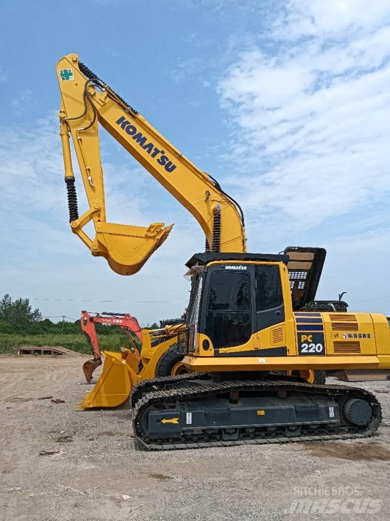 Komatsu PC 220-8 Escavatori cingolati