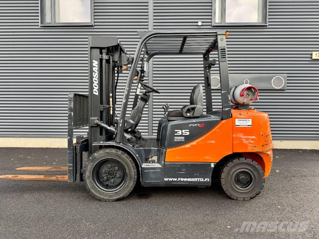 Doosan G 35 C-5 Carrelli elevatori GPL
