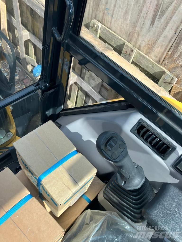 Komatsu PC 26 MR Miniescavatori