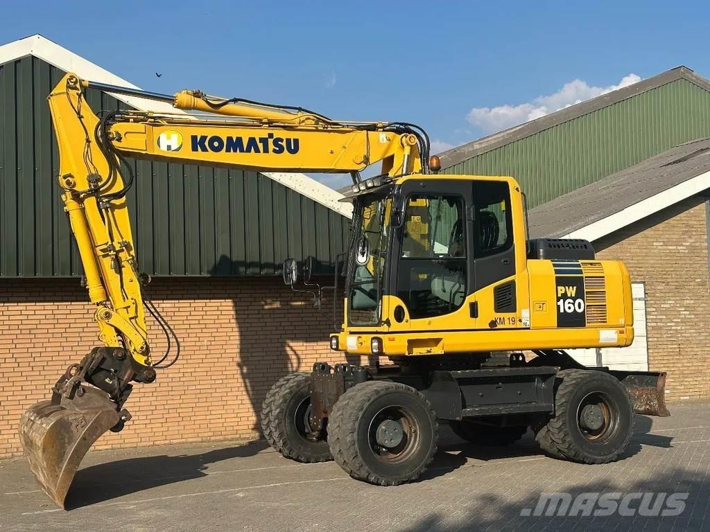 Komatsu PW160-8 Escavatori gommati