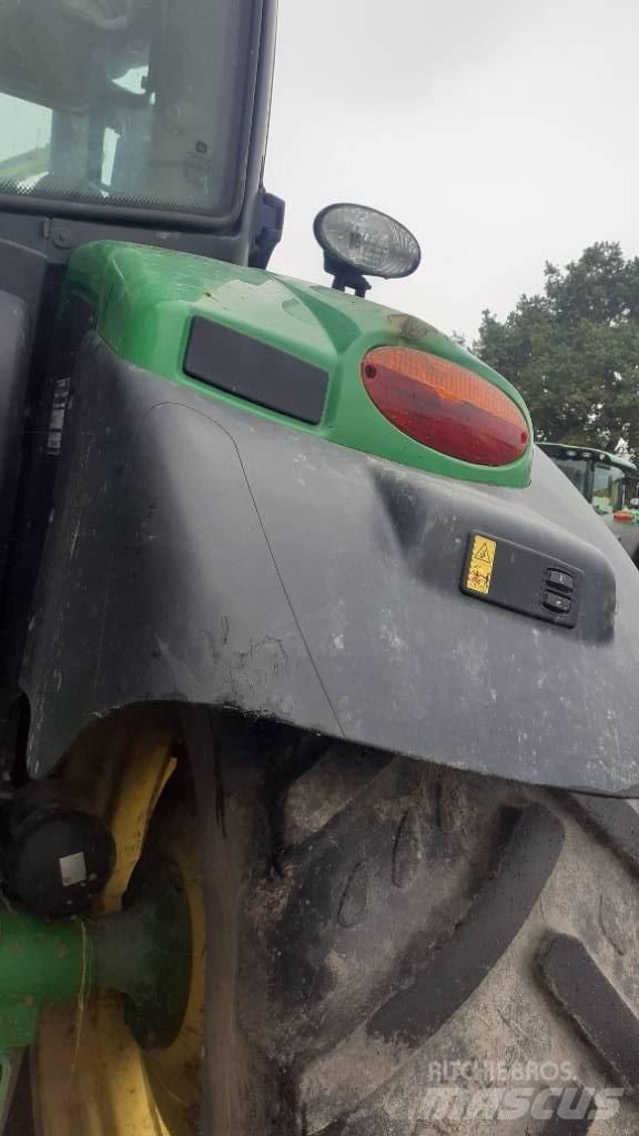 John Deere 6130 R Trattori