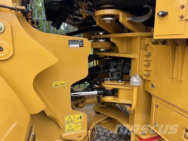CAT 950 GC Pale gommate