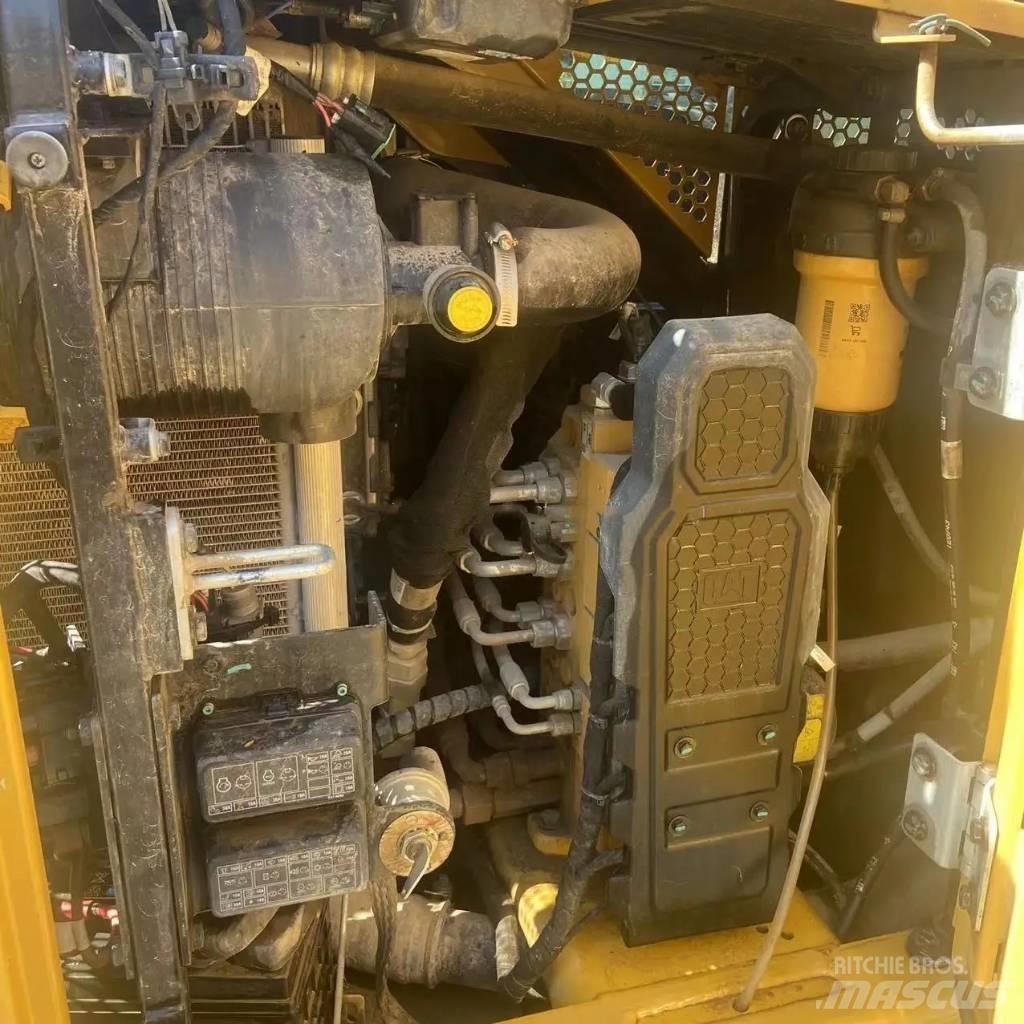 CAT 306E2 Escavatori cingolati