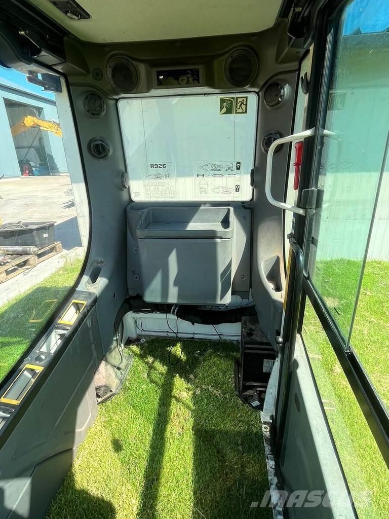 Liebherr 11407040 Cabine e interni