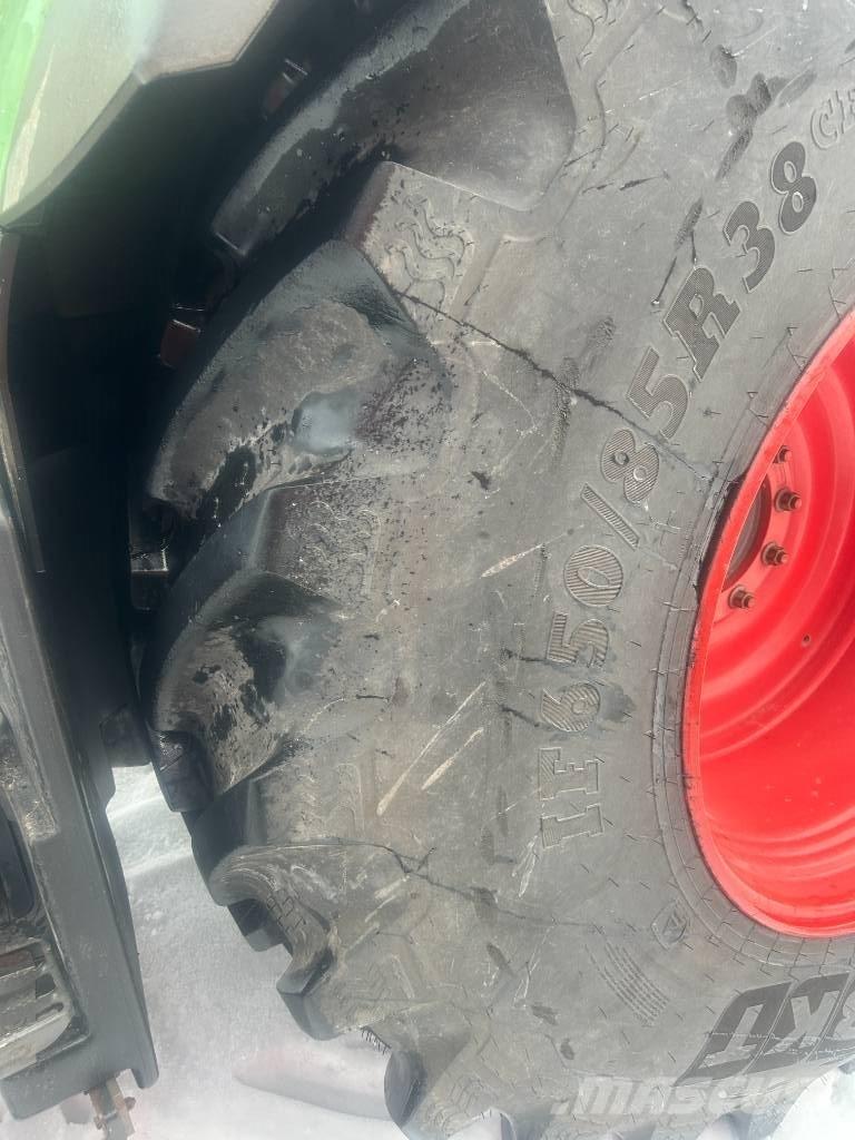 Fendt 824 Vario Trattori