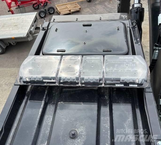 Hyundai HX 300 AL Escavatori cingolati