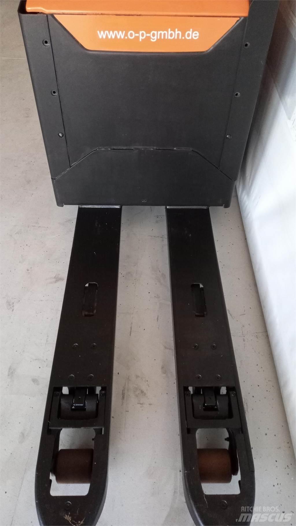 Toyota LPE 200 Transpallet manuale