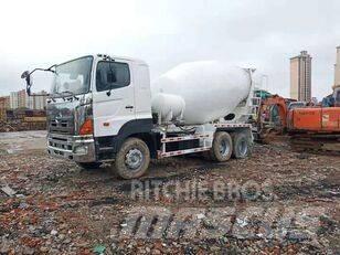 Hino 700 Betoniere