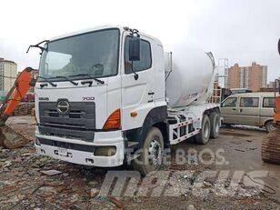 Hino 700 Betoniere