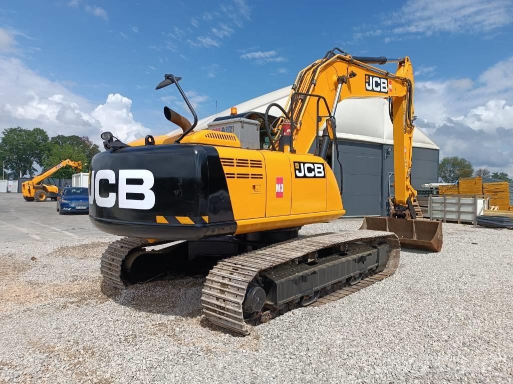 JCB JS 220 LC Escavatori cingolati
