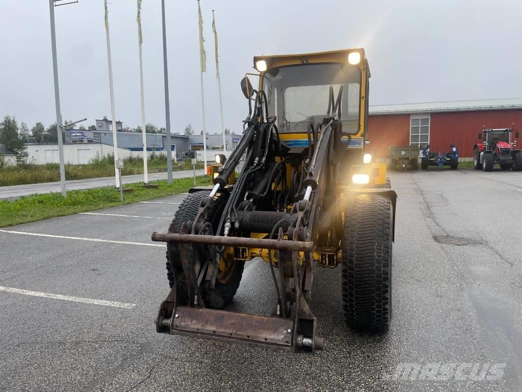 Volvo BM 4200 Pale gommate