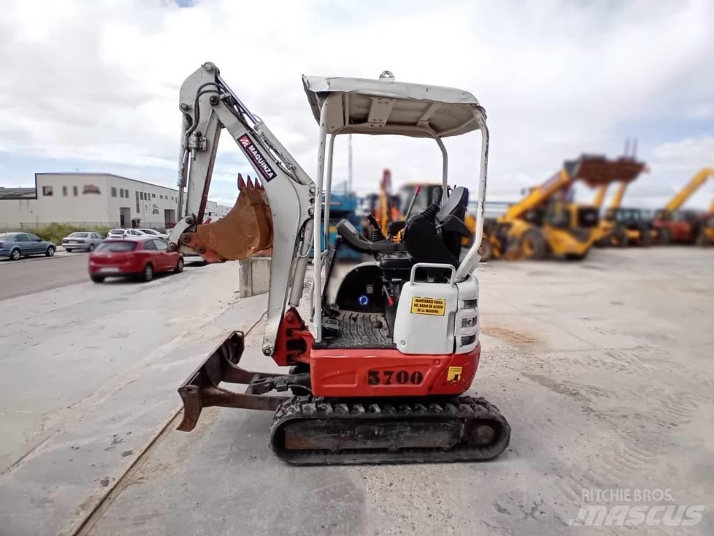 Takeuchi TB 215 R Miniescavatori