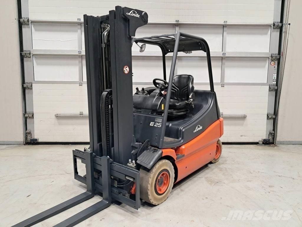Linde E25/02 Carrelli elevatori elettrici