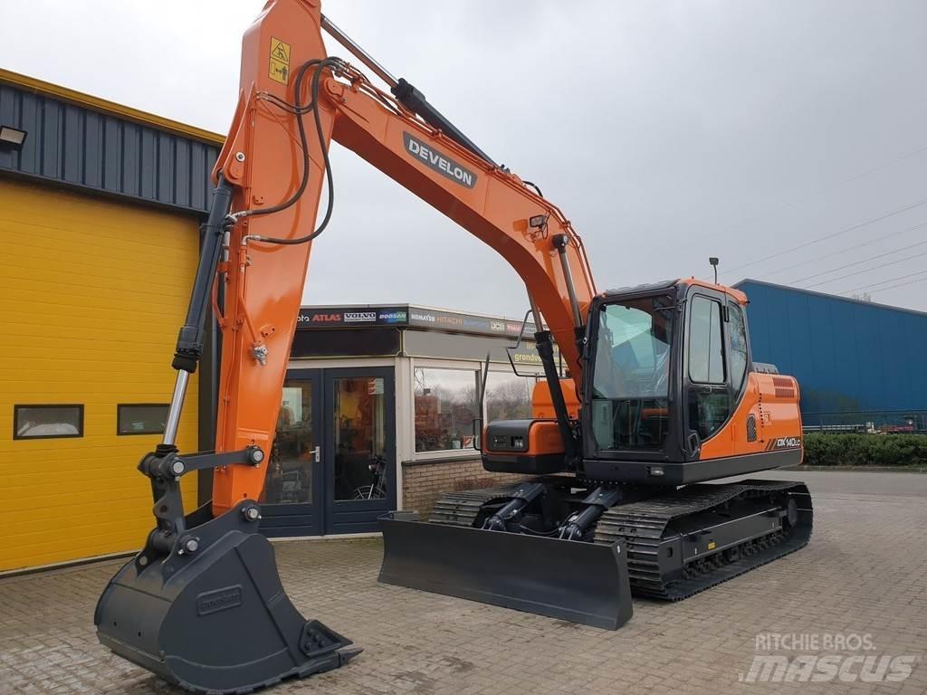 Develon DX140LC Escavatori cingolati