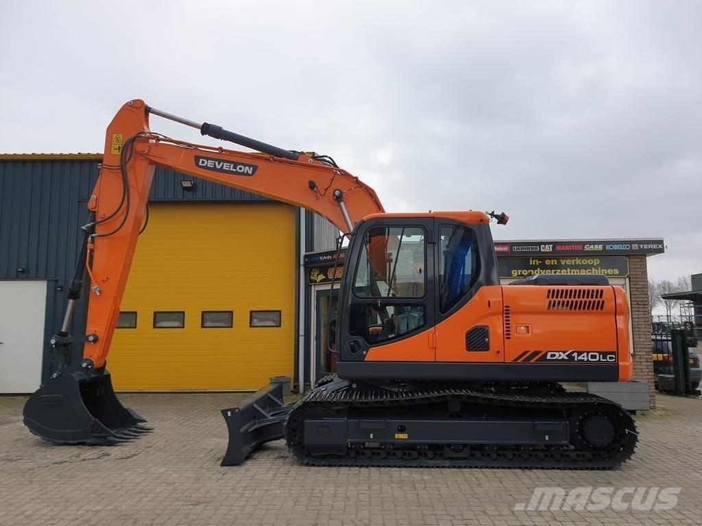 Develon DX140LC Escavatori cingolati