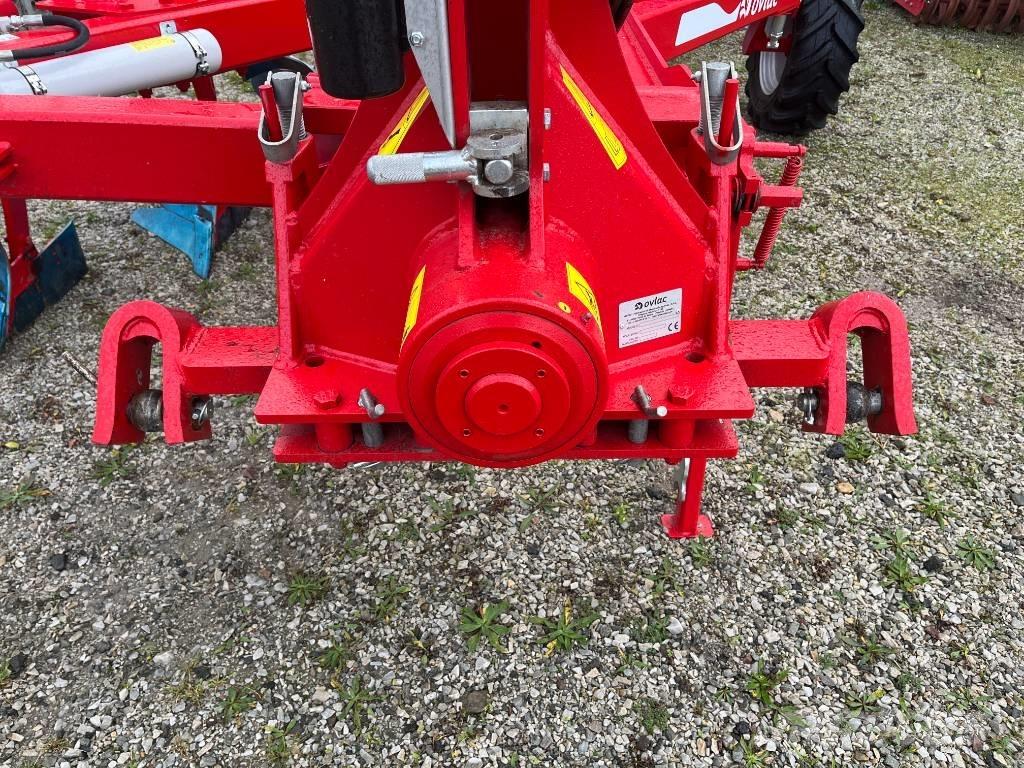 Ovlac Mini NH 7+2 Aratri reversibili