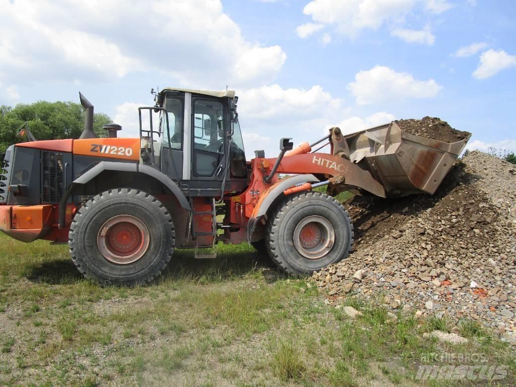 Hitachi ZW 220  Waage Pale gommate