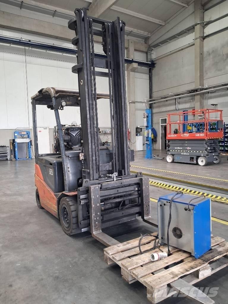 Toyota 8 FBMKT 30 Carrelli elevatori elettrici