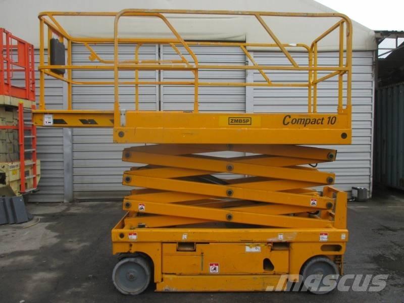 Haulotte Compact 10 Piattaforme a pantografo
