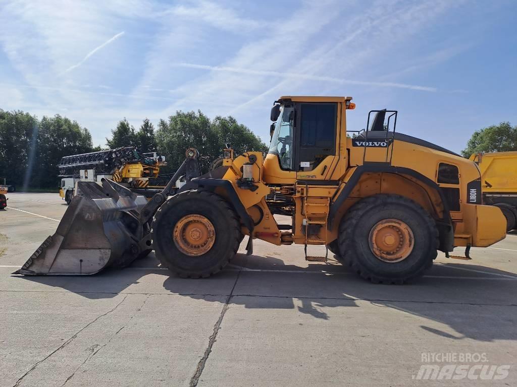 Volvo L 180 H Pale gommate