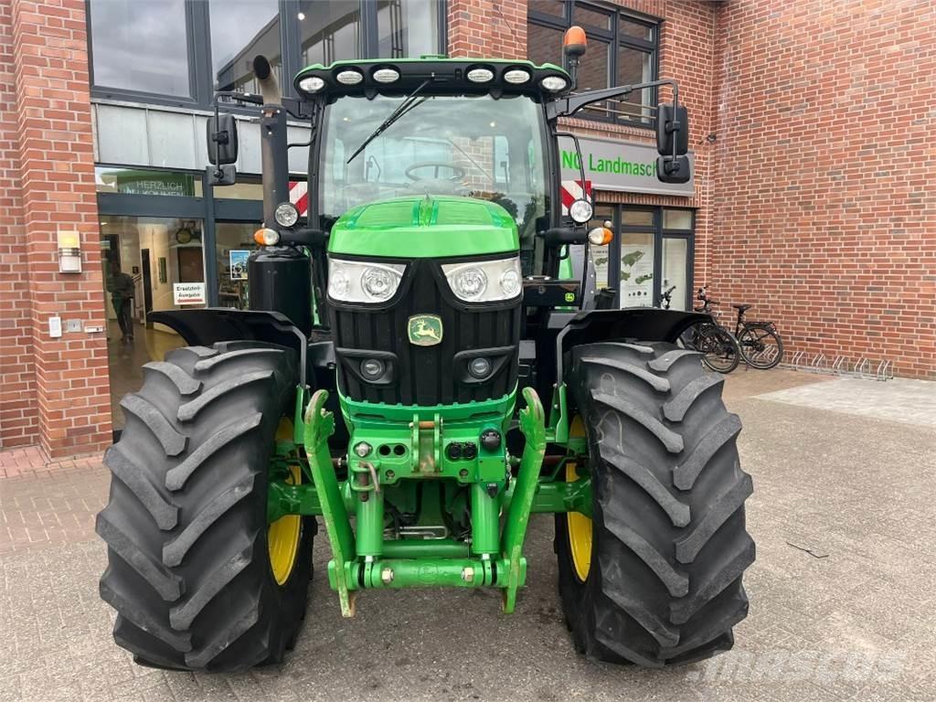 John Deere 6155R Trattori
