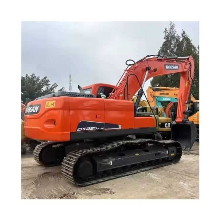 Doosan DX 225 LC-9C Escavatori cingolati