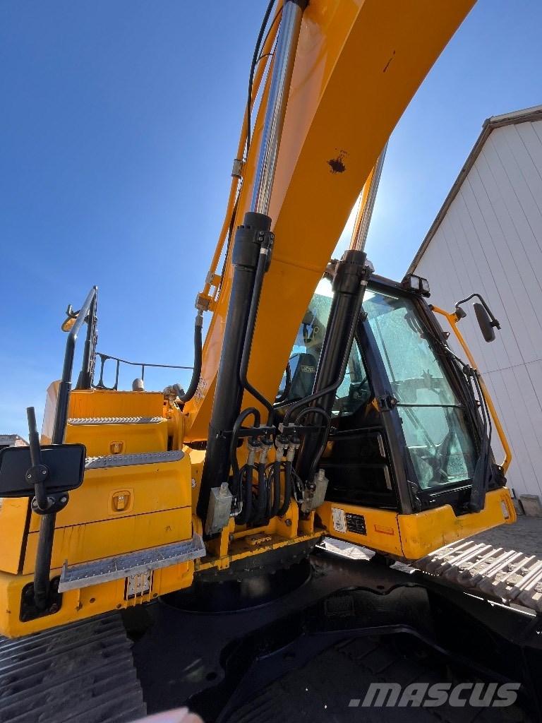 JCB JS 220 LC Escavatori cingolati