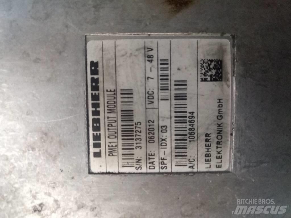 Liebherr R 916 LC Componenti elettroniche