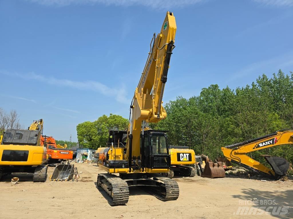 CAT 320 D 2 Escavatori medi 7t - 12t