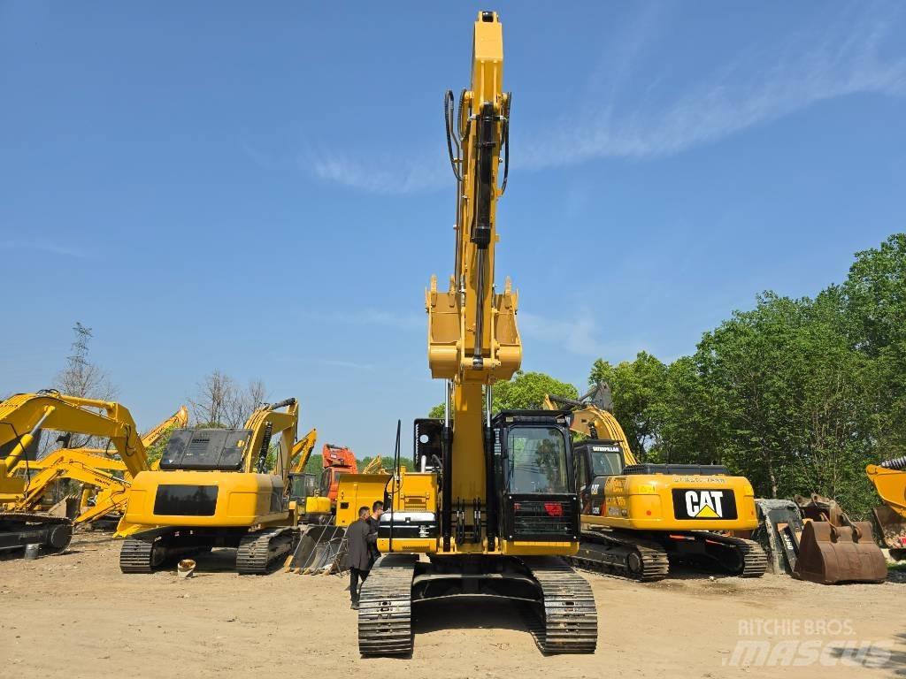 CAT 320 D 2 Escavatori medi 7t - 12t