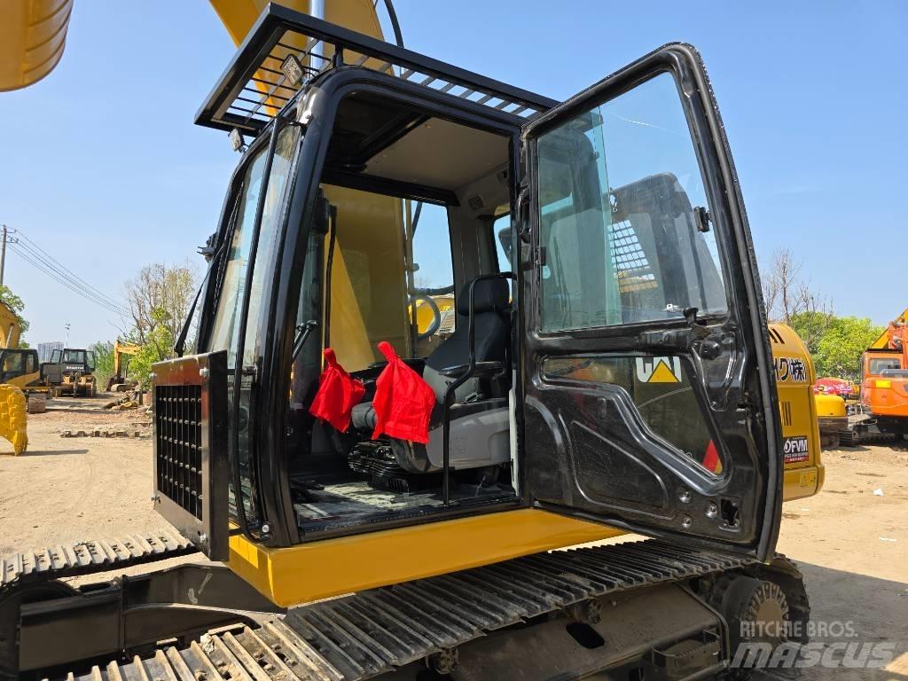 CAT 320 D 2 Escavatori medi 7t - 12t