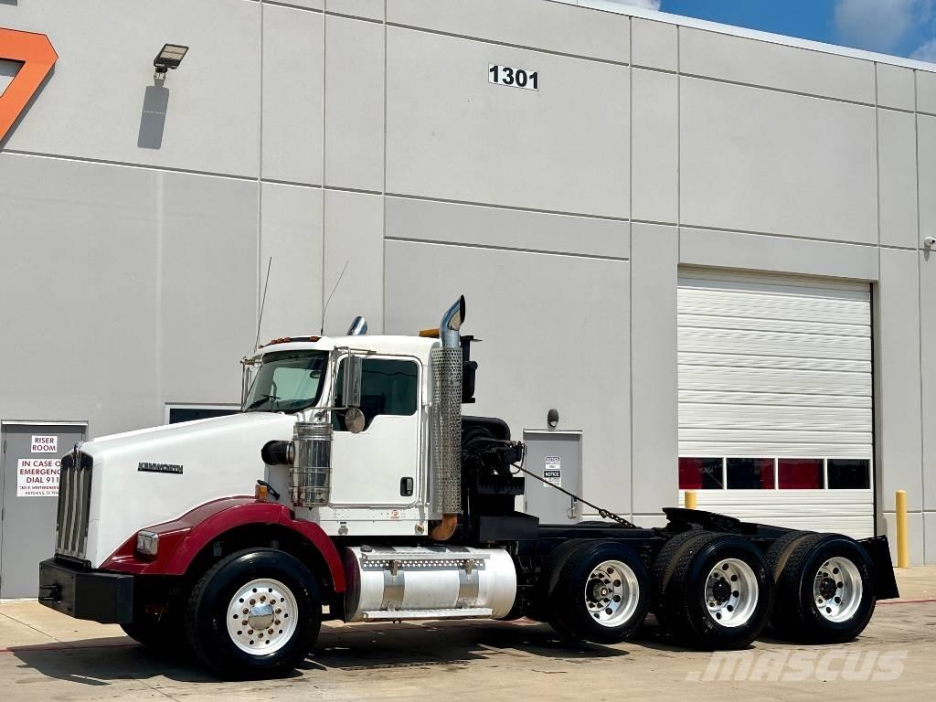 Kenworth T 800 Carroattrezzi