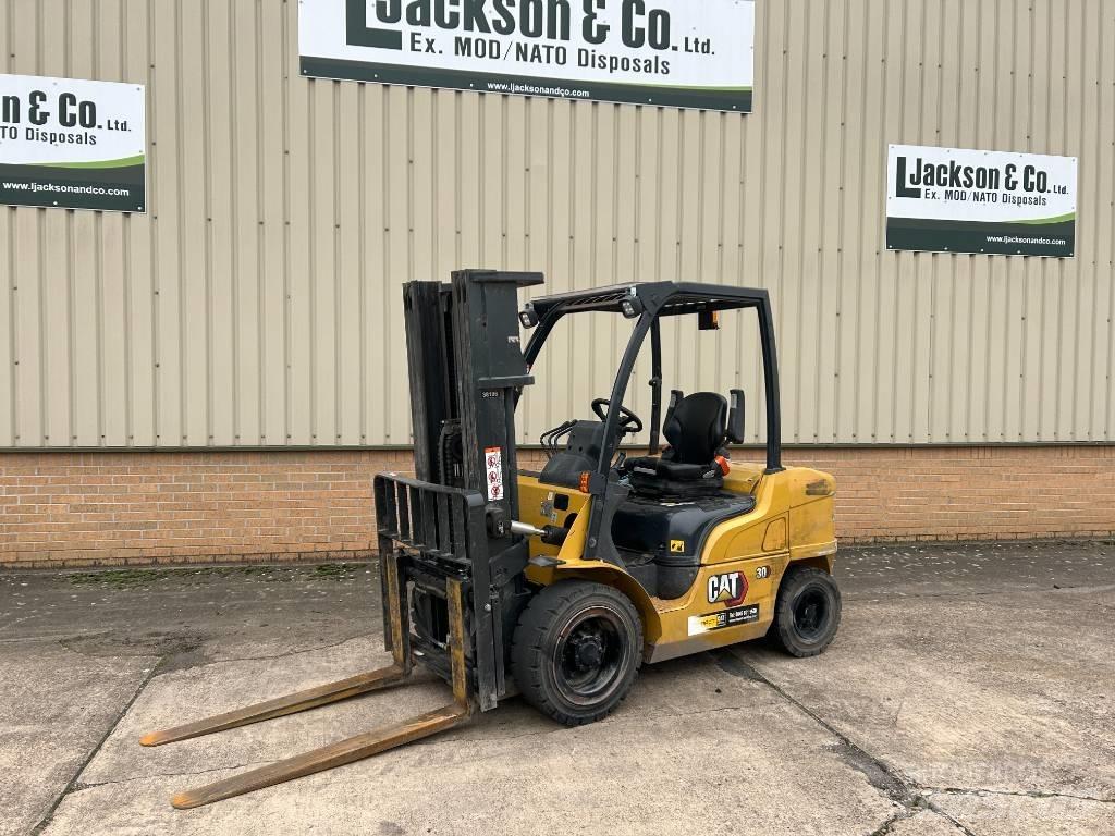 CAT DP 30 N Carrelli elevatori diesel