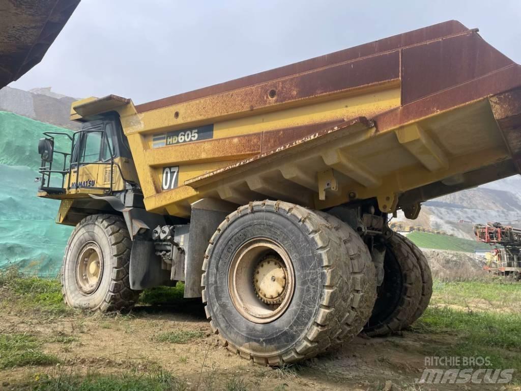 Komatsu HD 605-7 Dumper a telaio rigido