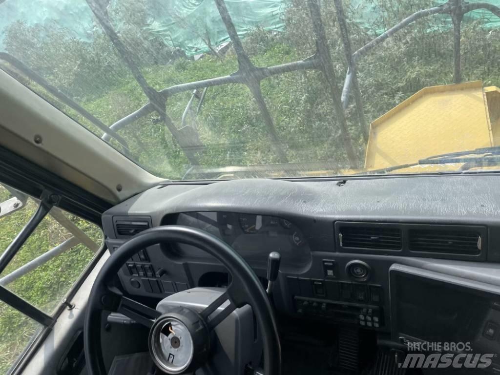 Komatsu HD 605-7 Dumper a telaio rigido