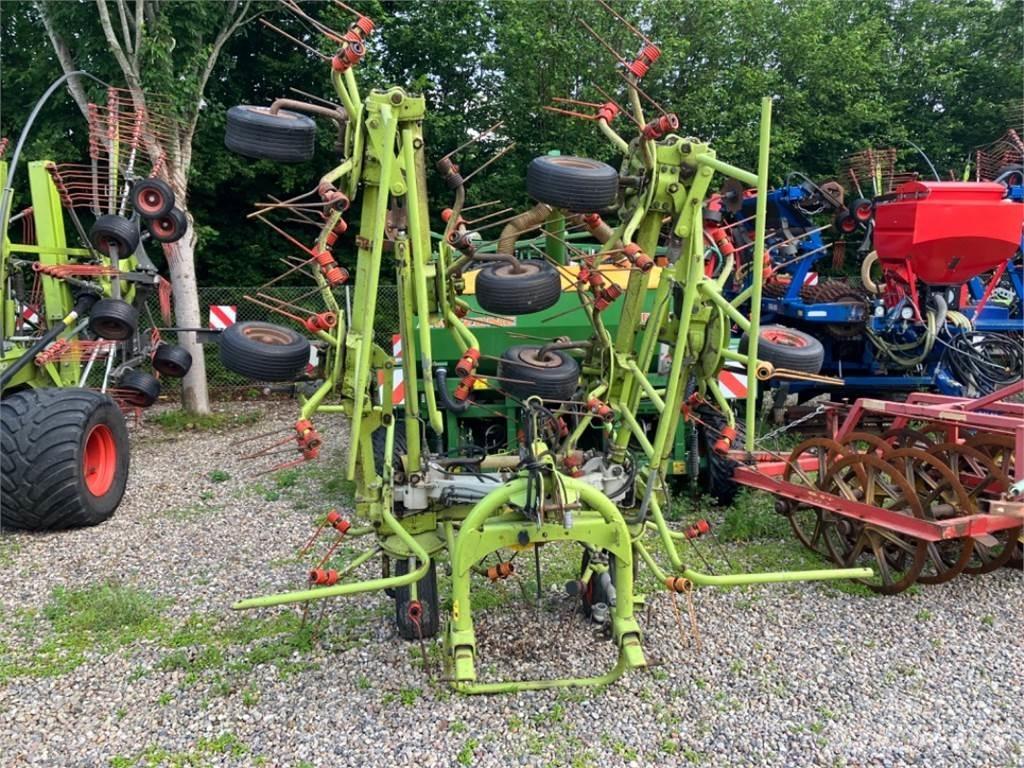 CLAAS VOLTO 870 Ranghinatori