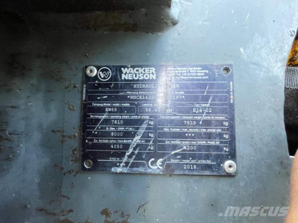 Wacker Neuson W65 Escavatori gommati