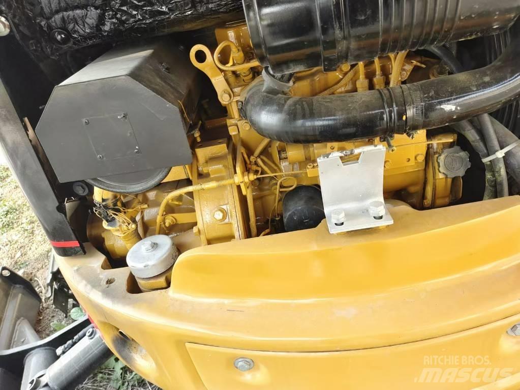 CAT 303 CR Miniescavatori
