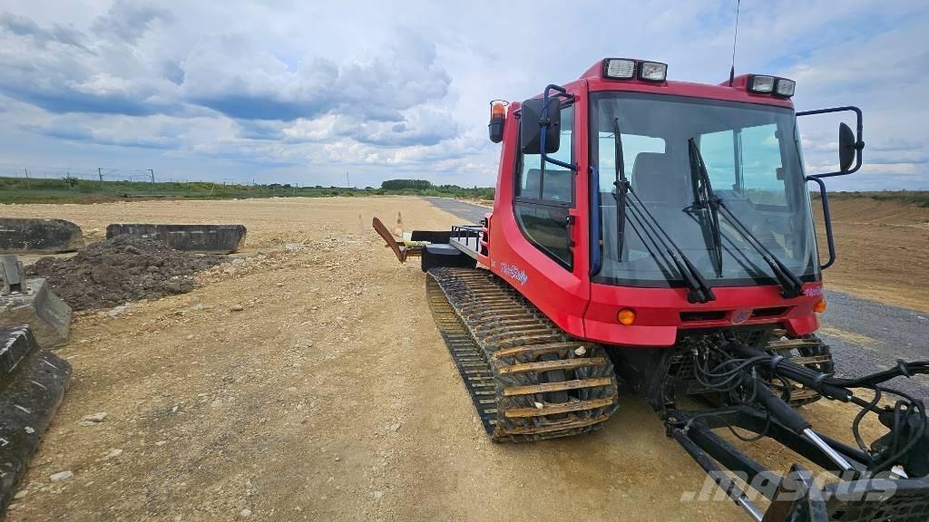  Pistenbully PB 100 Battipista