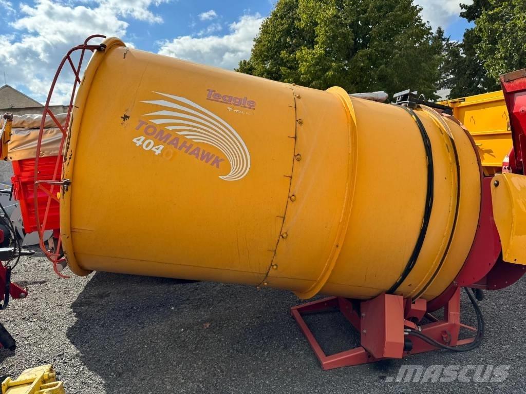TEAGLE 4040 Alimentatori per animali